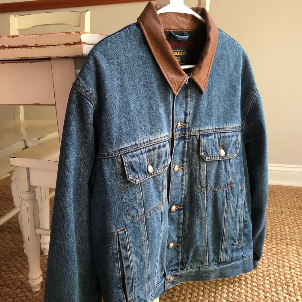 Vintage Woolrich Denim Truckers Jacket w Leather Collar & Blanket Lining. Size M